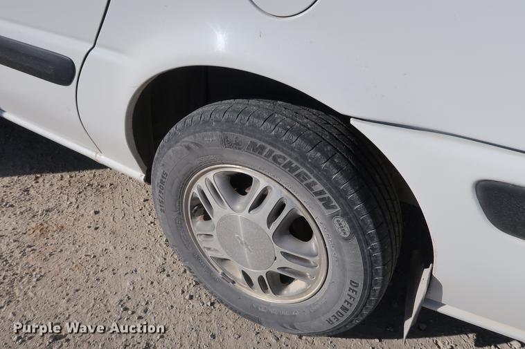 image for item DD9559 2004 Chevrolet Venture van