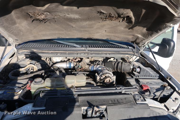 image for item DD9560 2000 Ford F350 Super Duty flatbed pickup truck