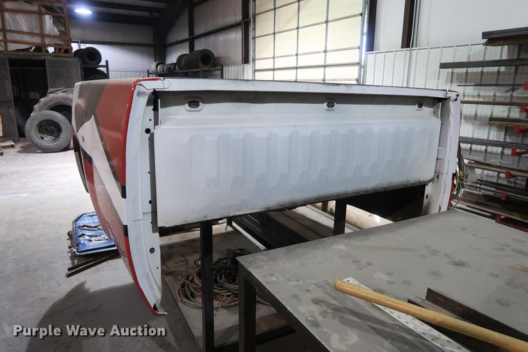 image for item DD9563 Chevrolet pickup truck bed