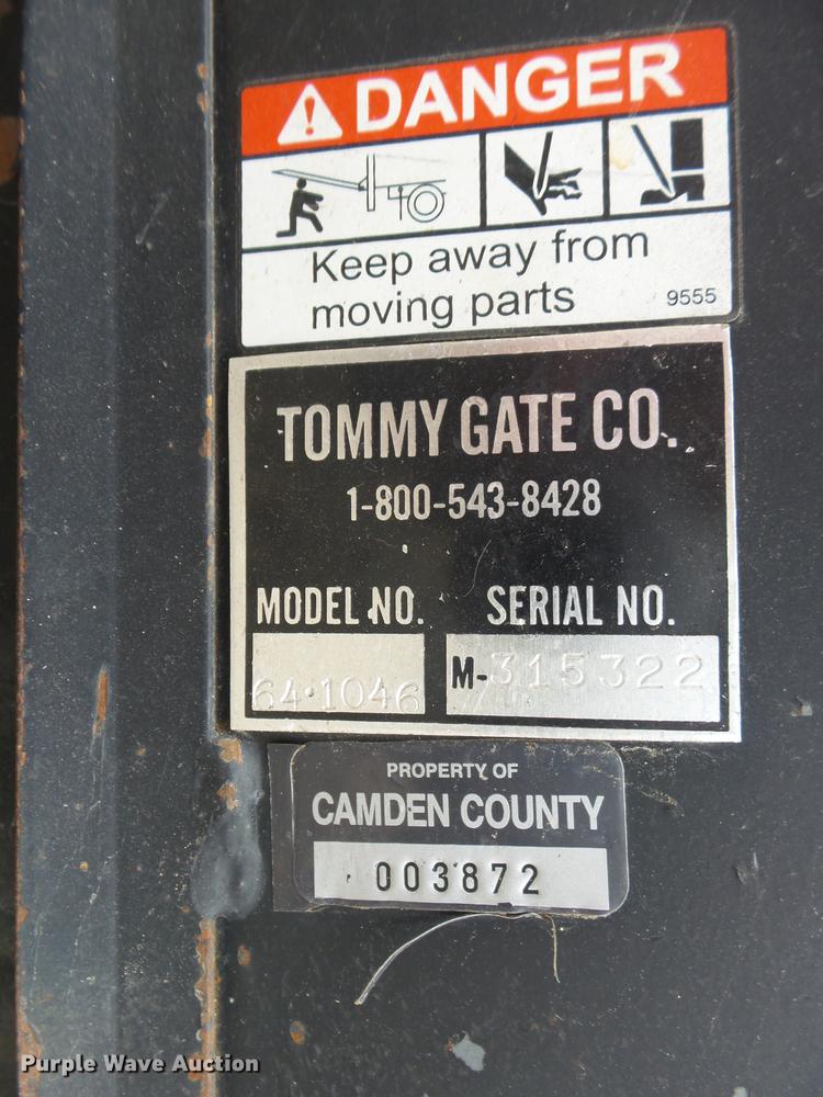 image for item DS9615 Tommy 64-1046 lift gate