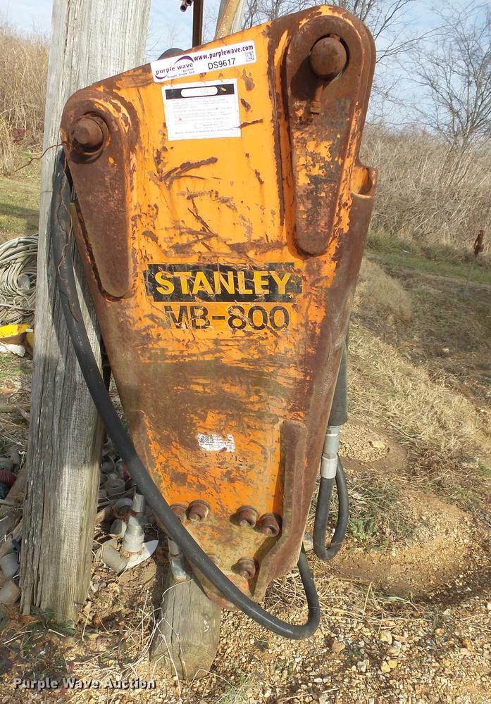 image for item DS9617 Stanley MB800 hammer