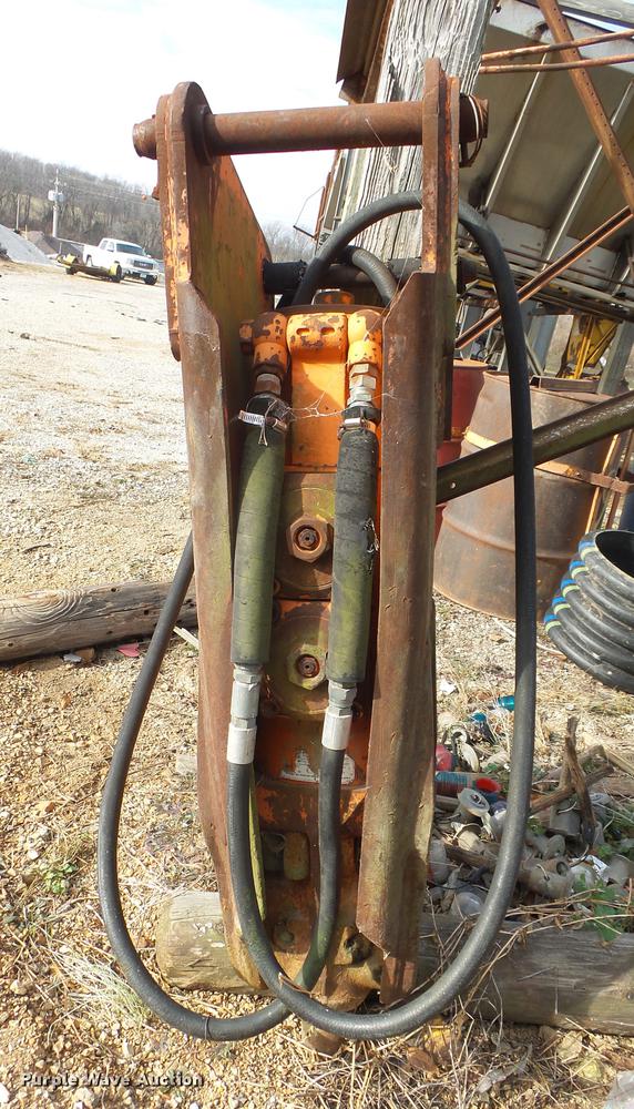 image for item DS9617 Stanley MB800 hammer