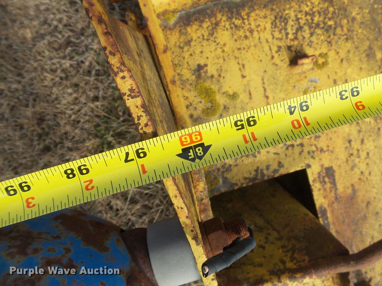 image for item DS9618 Truck tailgate spreaders