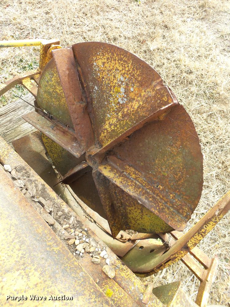 image for item DS9618 Truck tailgate spreaders