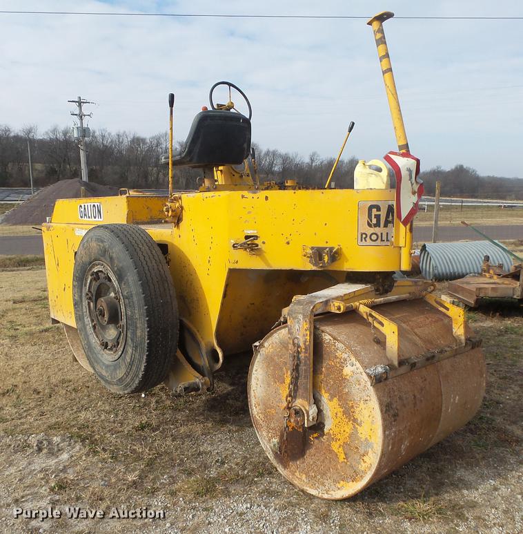 image for item DS9622 Galion Rollonstatic double drum roller