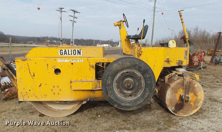 image for item DS9622 Galion Rollonstatic double drum roller