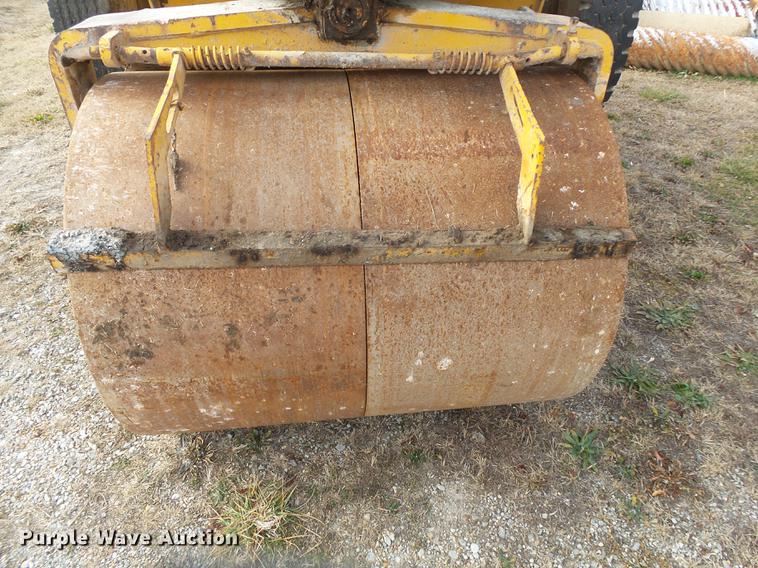 image for item DS9622 Galion Rollonstatic double drum roller