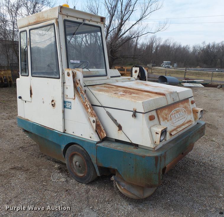 image for item DS9623 Tennant 92 sweeper