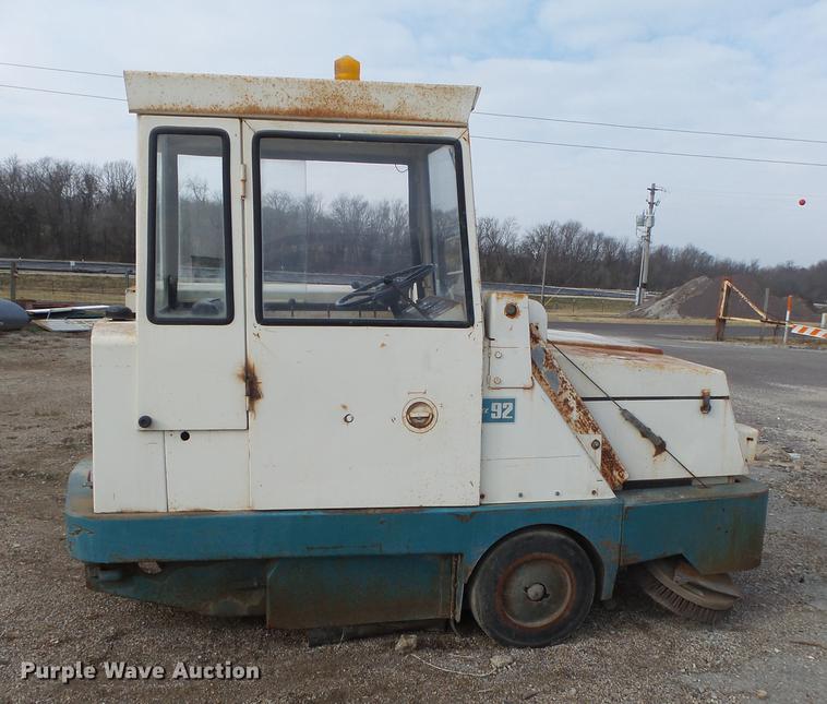 image for item DS9623 Tennant 92 sweeper