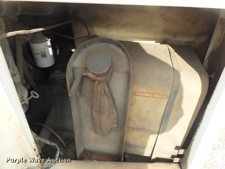 image for item DS9623 Tennant 92 sweeper