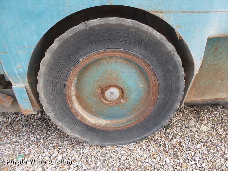 image for item DS9623 Tennant 92 sweeper