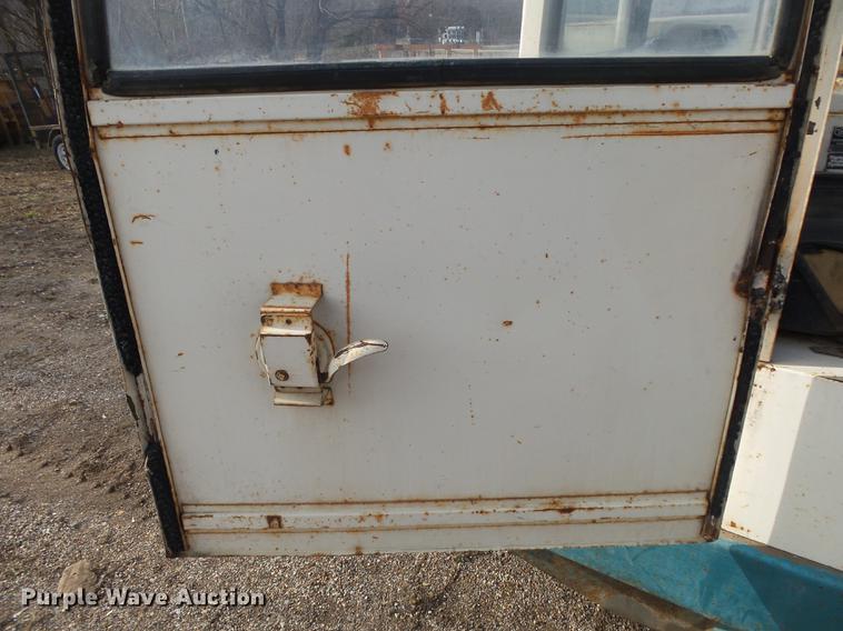 image for item DS9623 Tennant 92 sweeper