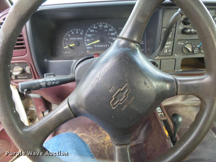 image for item DS9624 1998 Chevrolet K1500 Ext. Cab pickup truck