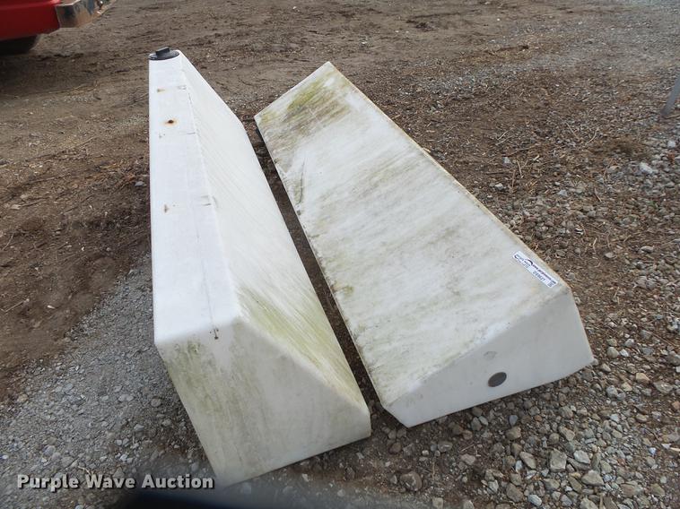 image for item DS9627 (2) poly tanks