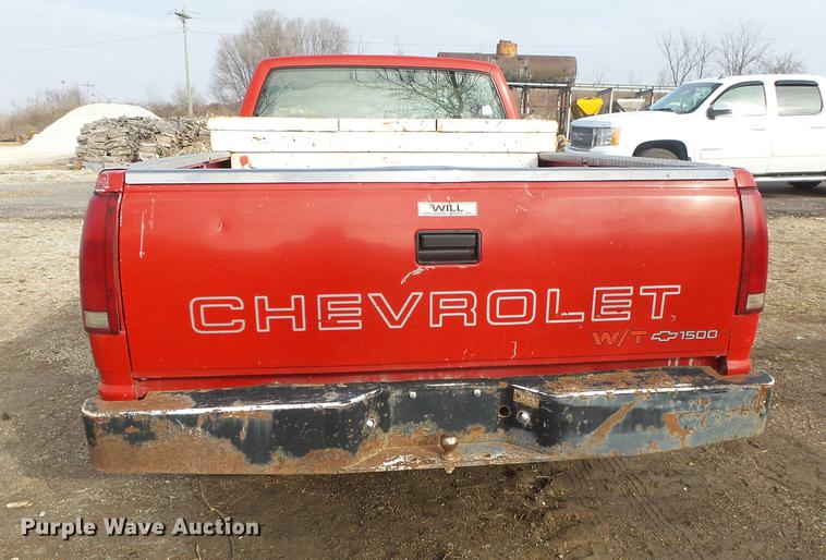 image for item DS9629 1993 Chevrolet C1500 pickup truck