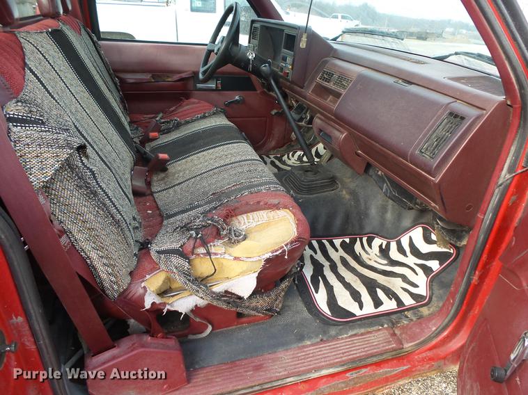 image for item DS9629 1993 Chevrolet C1500 pickup truck
