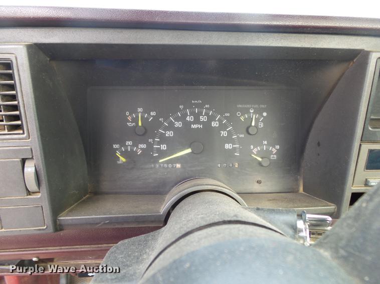 image for item DS9629 1993 Chevrolet C1500 pickup truck