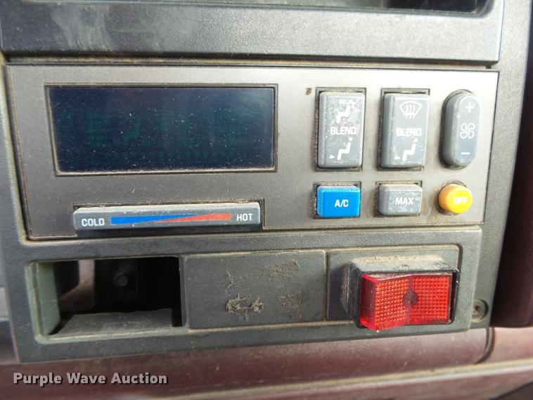 image for item DS9629 1993 Chevrolet C1500 pickup truck