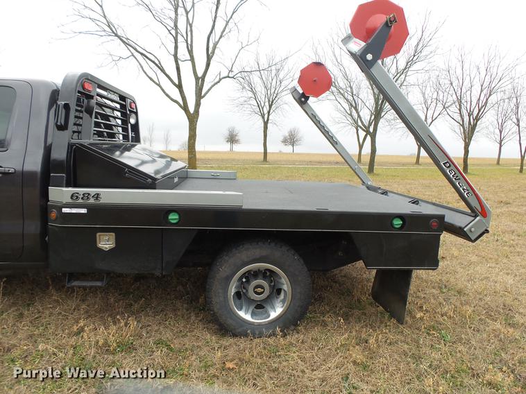 image for item DS9631 2015 Chevrolet Silverado 3500HD flatbed pickup truck