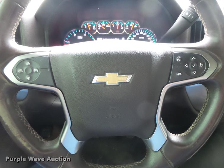 image for item DS9631 2015 Chevrolet Silverado 3500HD flatbed pickup truck