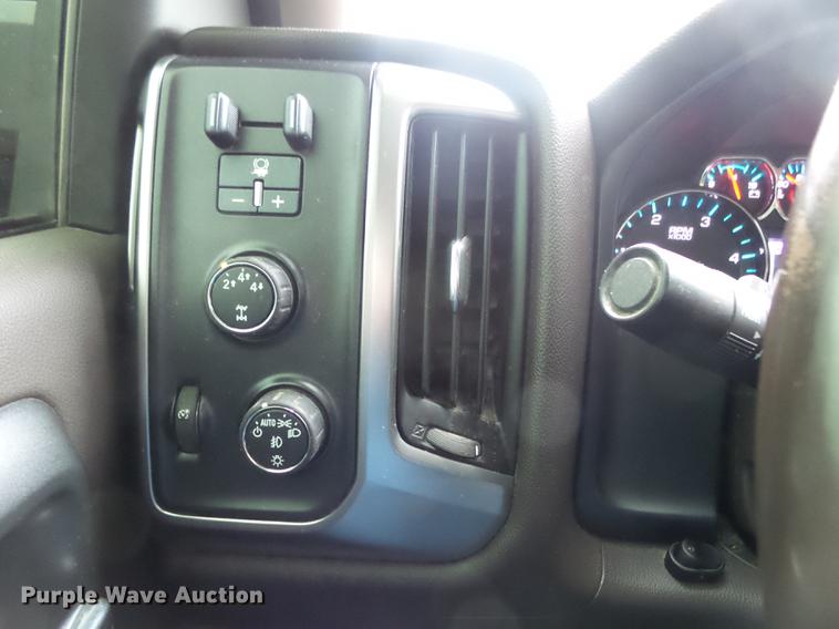 image for item DS9631 2015 Chevrolet Silverado 3500HD flatbed pickup truck