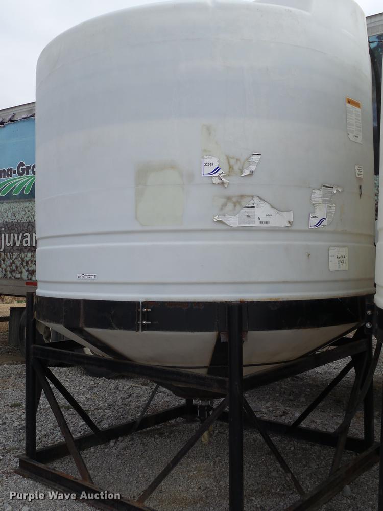 image for item DS9633 Zeneca poly tank