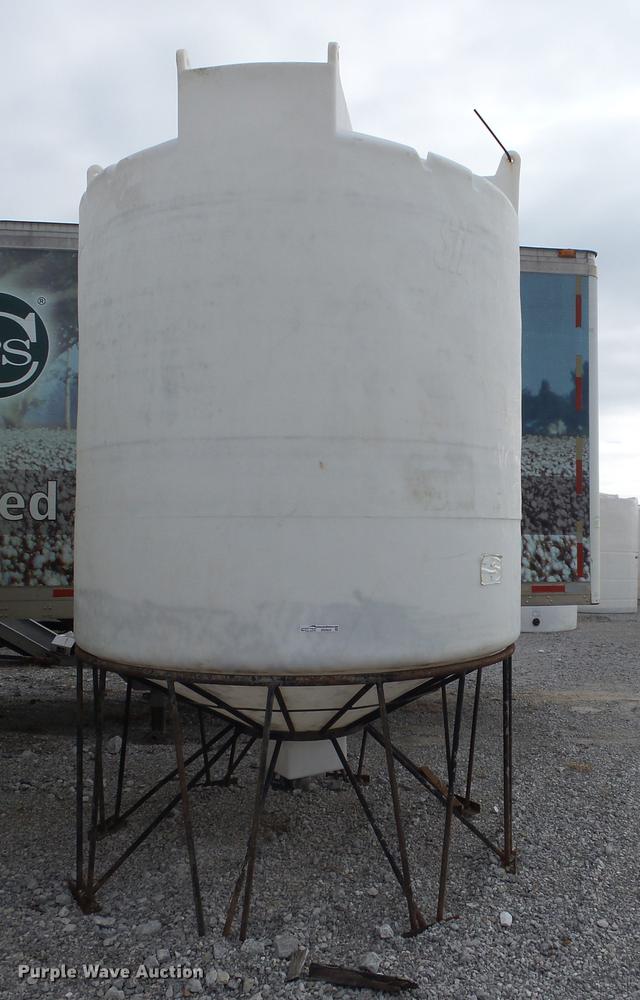 image for item DS9635 Zeneca poly tank