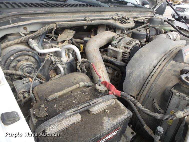 image for item DS9636 2004 Ford F350 truck cab and chassis