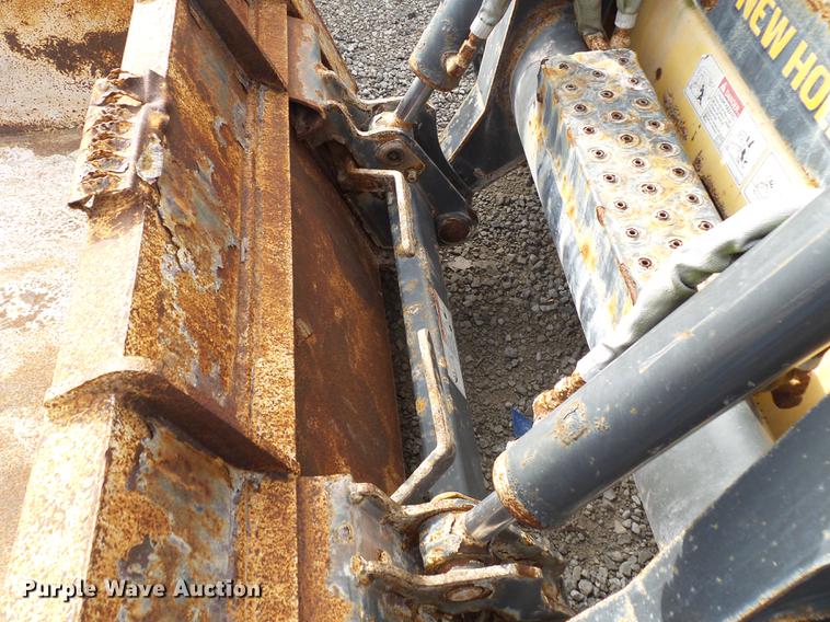 image for item DS9637 2012 New Holland L220 skid steer
