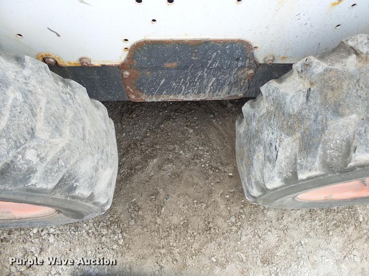 image for item DS9639 2015 Bobcat S530 skid steer