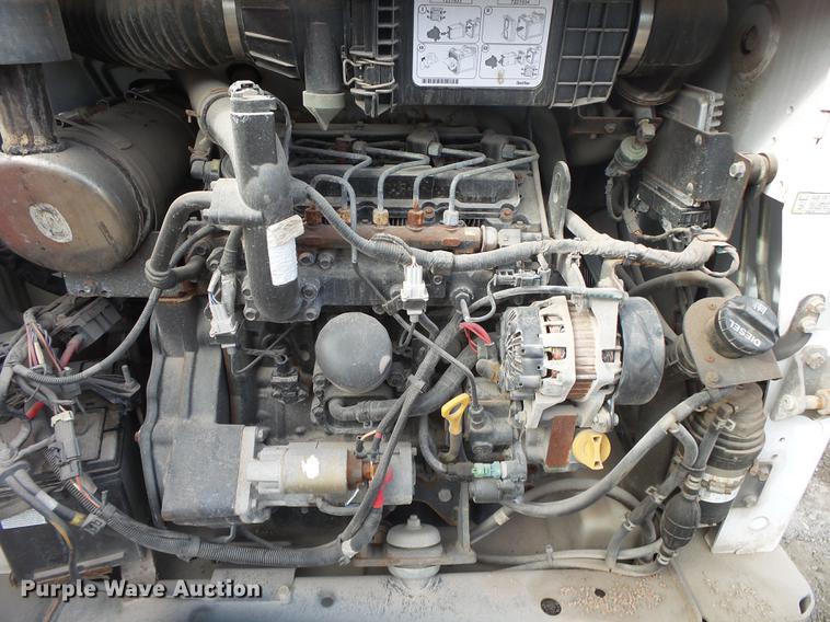 image for item DS9639 2015 Bobcat S530 skid steer