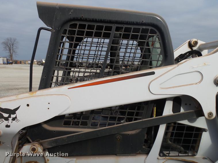 image for item DS9639 2015 Bobcat S530 skid steer