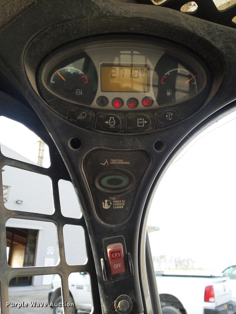 image for item DS9639 2015 Bobcat S530 skid steer