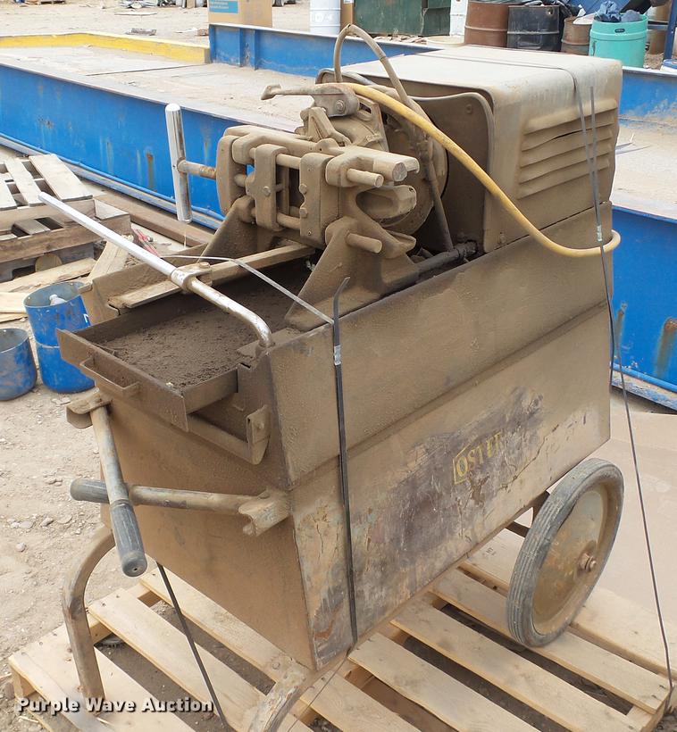 image for item DT9498 Oster 555UT pipe and bolt threader