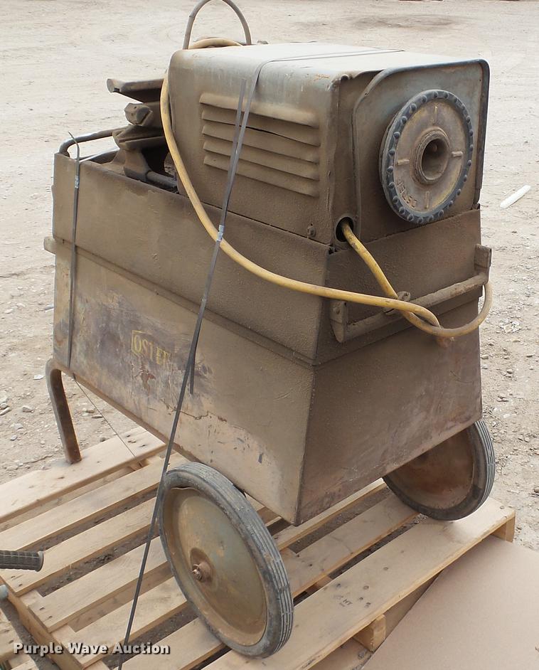 image for item DT9498 Oster 555UT pipe and bolt threader