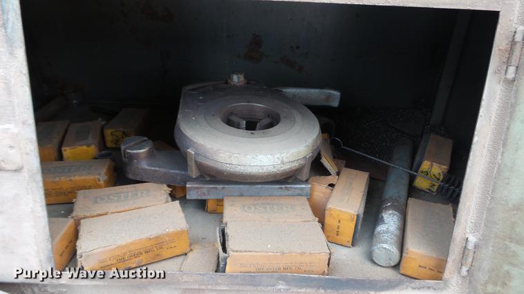 image for item DT9498 Oster 555UT pipe and bolt threader