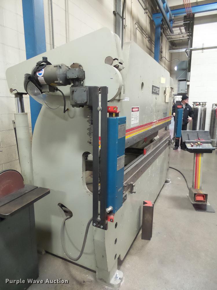 image for item DX9014 1994 Accurpress 713010 press brake