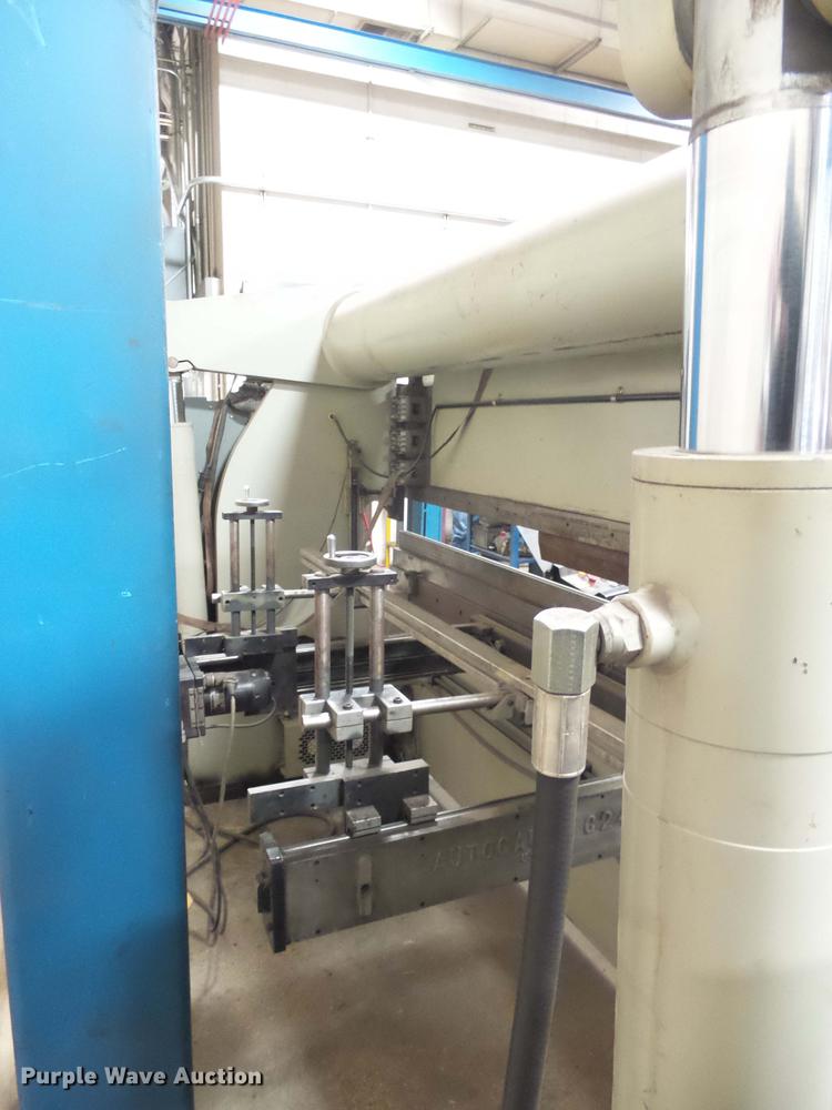 image for item DX9014 1994 Accurpress 713010 press brake