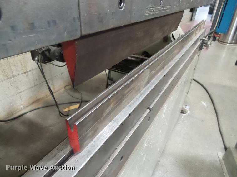 image for item DX9014 1994 Accurpress 713010 press brake