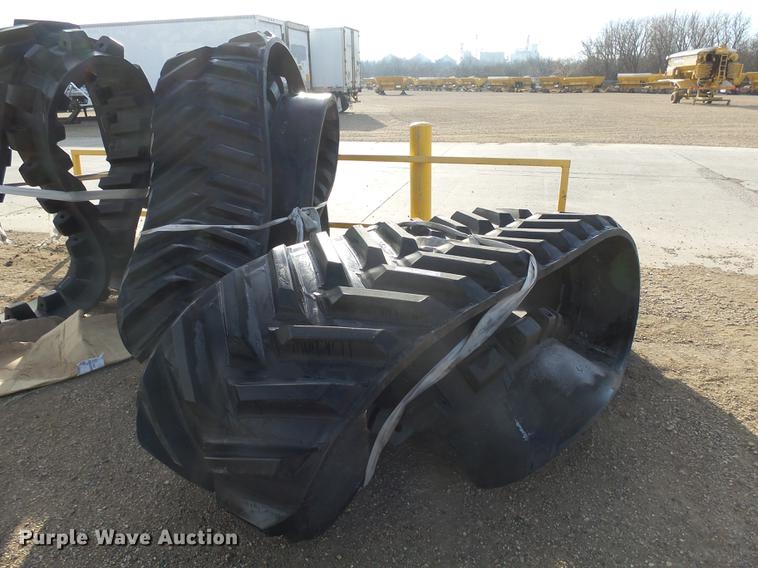 image for item DX9017 (2) Camso A6 3500 tracks