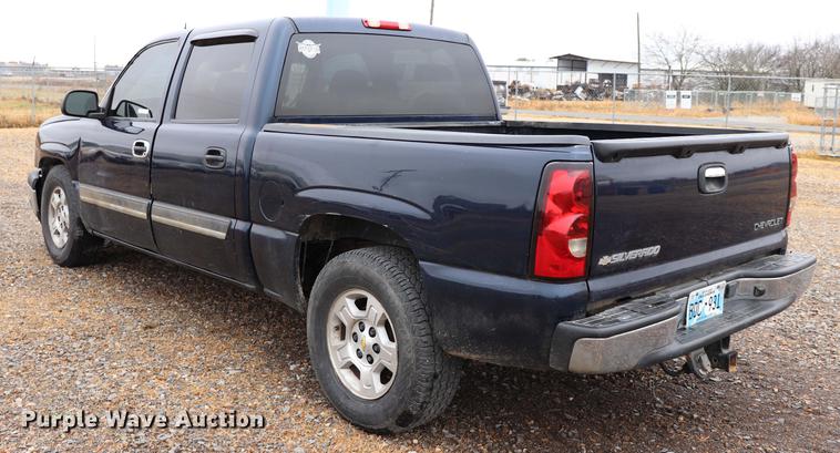 image for item EC9312 2005 Chevrolet Silverado 1500 Crew Cab pickup truck