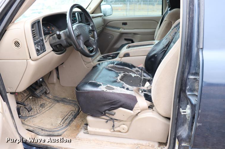 image for item EC9312 2005 Chevrolet Silverado 1500 Crew Cab pickup truck