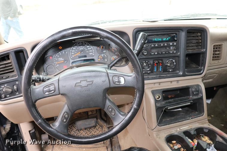 image for item EC9312 2005 Chevrolet Silverado 1500 Crew Cab pickup truck