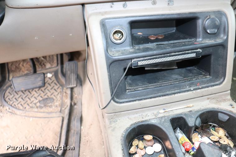 image for item EC9312 2005 Chevrolet Silverado 1500 Crew Cab pickup truck