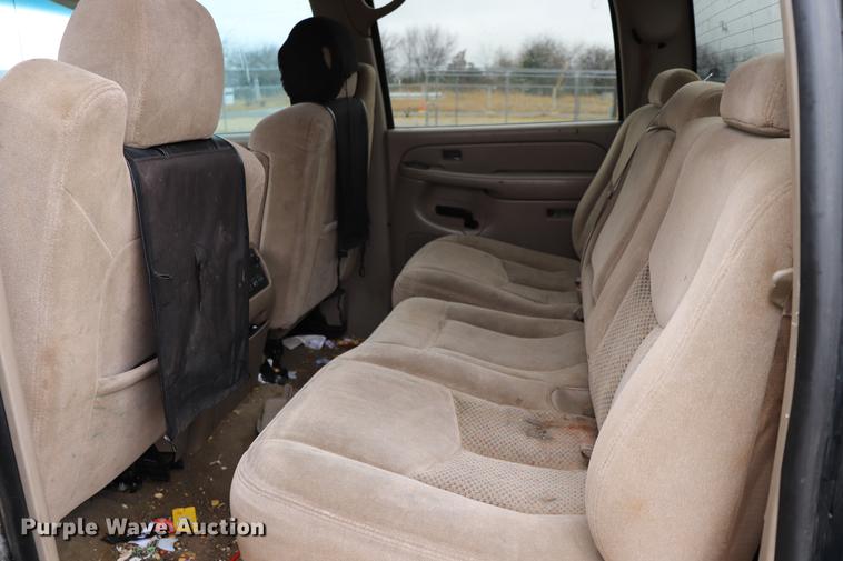 image for item EC9312 2005 Chevrolet Silverado 1500 Crew Cab pickup truck