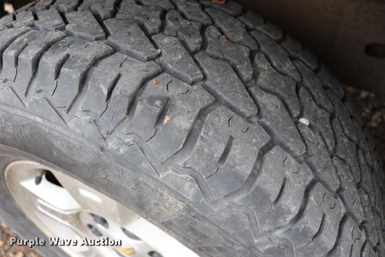 image for item EC9312 2005 Chevrolet Silverado 1500 Crew Cab pickup truck