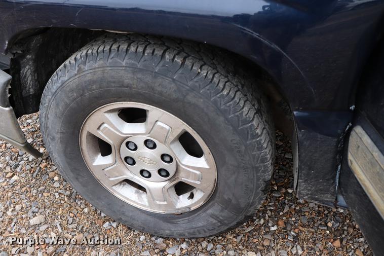 image for item EC9312 2005 Chevrolet Silverado 1500 Crew Cab pickup truck