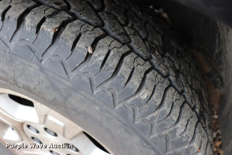 image for item EC9312 2005 Chevrolet Silverado 1500 Crew Cab pickup truck