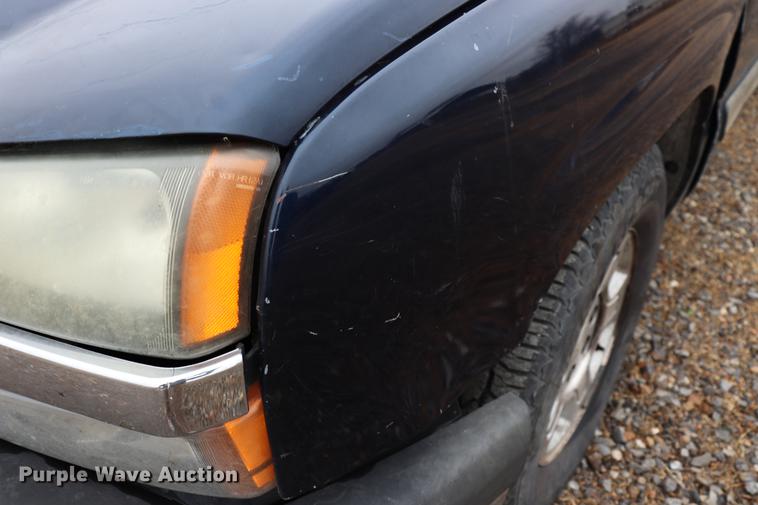 image for item EC9312 2005 Chevrolet Silverado 1500 Crew Cab pickup truck