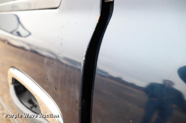 image for item EC9312 2005 Chevrolet Silverado 1500 Crew Cab pickup truck